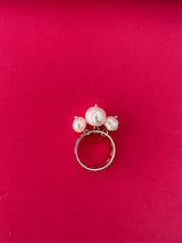 Load image into Gallery viewer, Silver with trio pearl ring