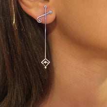 Load image into Gallery viewer, Yellow gold plated earrings