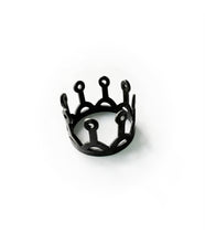 Load image into Gallery viewer, Crown oxidized silver MEN ring
