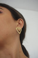 Load image into Gallery viewer, Gold flirty duo-hearts earrings