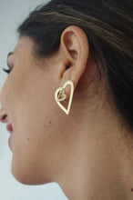 Load image into Gallery viewer, Gold flirty duo-hearts earrings