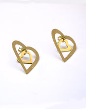 Load image into Gallery viewer, Gold flirty duo-hearts earrings