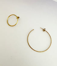 Load image into Gallery viewer, Yellow gold minimalist asymmetrical circle earrings
