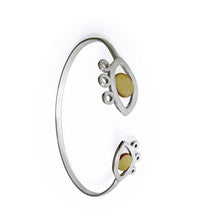 Load image into Gallery viewer, Silver with yellow gold plated inner2 eyes bangle
