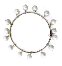 Load image into Gallery viewer, Silver bangle with mullti white pearls
