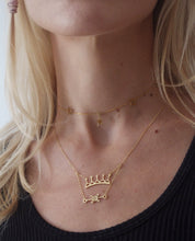 Load image into Gallery viewer, Glorious crown gold &amp; diamond necklace
